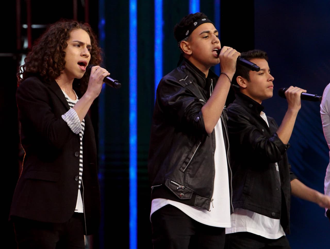 SIES fue la banda conformada por Andrés, Christian González, Gabriel, Jorge, José y Yadiel. El tema de Juan Gabriel “Hasta que te conocí” fue el que les correspondió cantar.