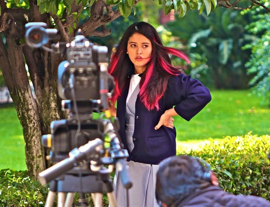 Prepararse, aprender algo nuevo, arriesgarse a hacer personajes y cosas diferentes; además de divertirse son otras de las recomendaciones que le han hecho. "Si te divierte, estás en el lugar correcto", dice.