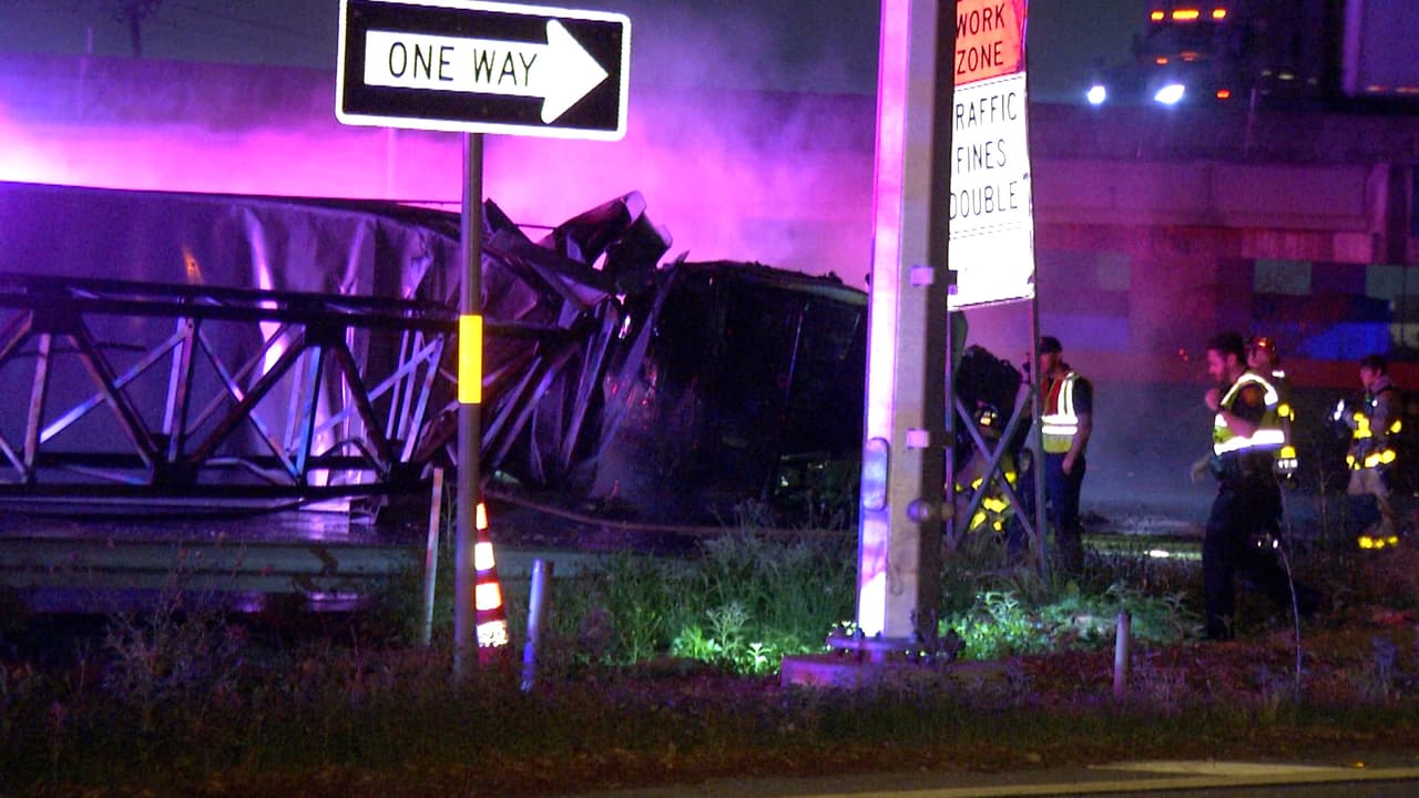 Autoridades dijeron que el Loop 410 permanecerá cerrado totalmente mientras se investiga el accidente, por lo que pidieron a conductores tomar vías alternas.