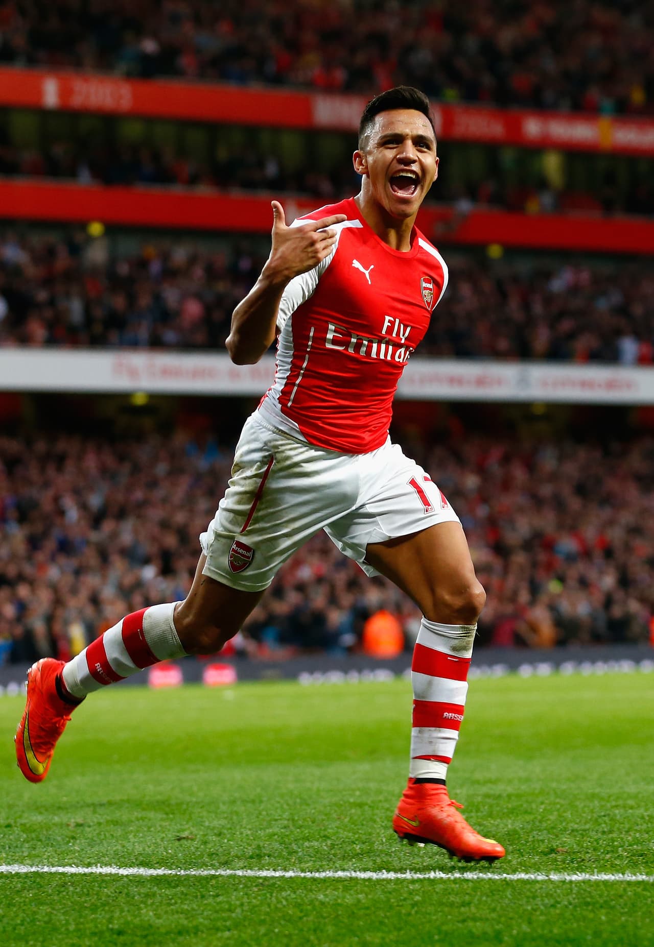 El chileno Alexis Sánchez es nombrado jugador del año del Arsenal