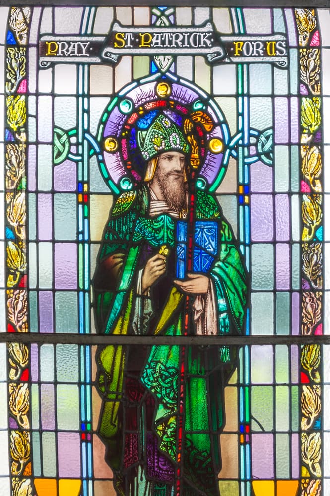 En su sueño Dios le decía que un barco le esperaba en las costas, así que Patricio escapó de sus dueños y caminó alrededor de 200 millas hasta encontrar quién lo llevara de regreso a Inglaterra. Después de algún tiempo, finalmente pudo reencontrarse con su familia.