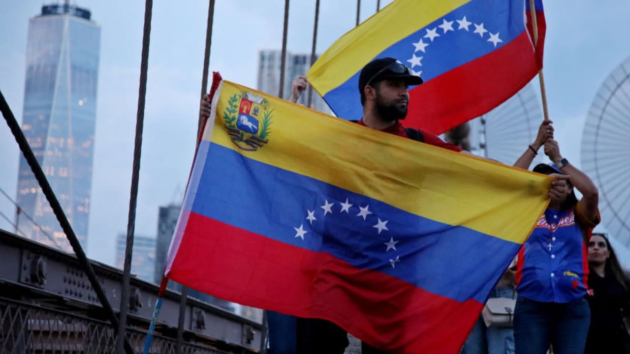 Este viernes 600,000 venezolanos quedan sin TPS, la mayor 'ilegalización' instantánea de inmigrantes en la historia 
