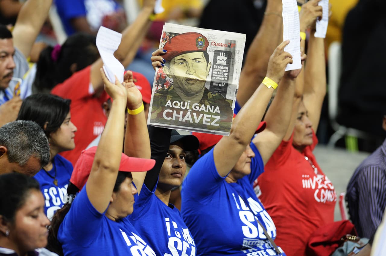 Partidarios del oficialismo en un evento en Caracas.