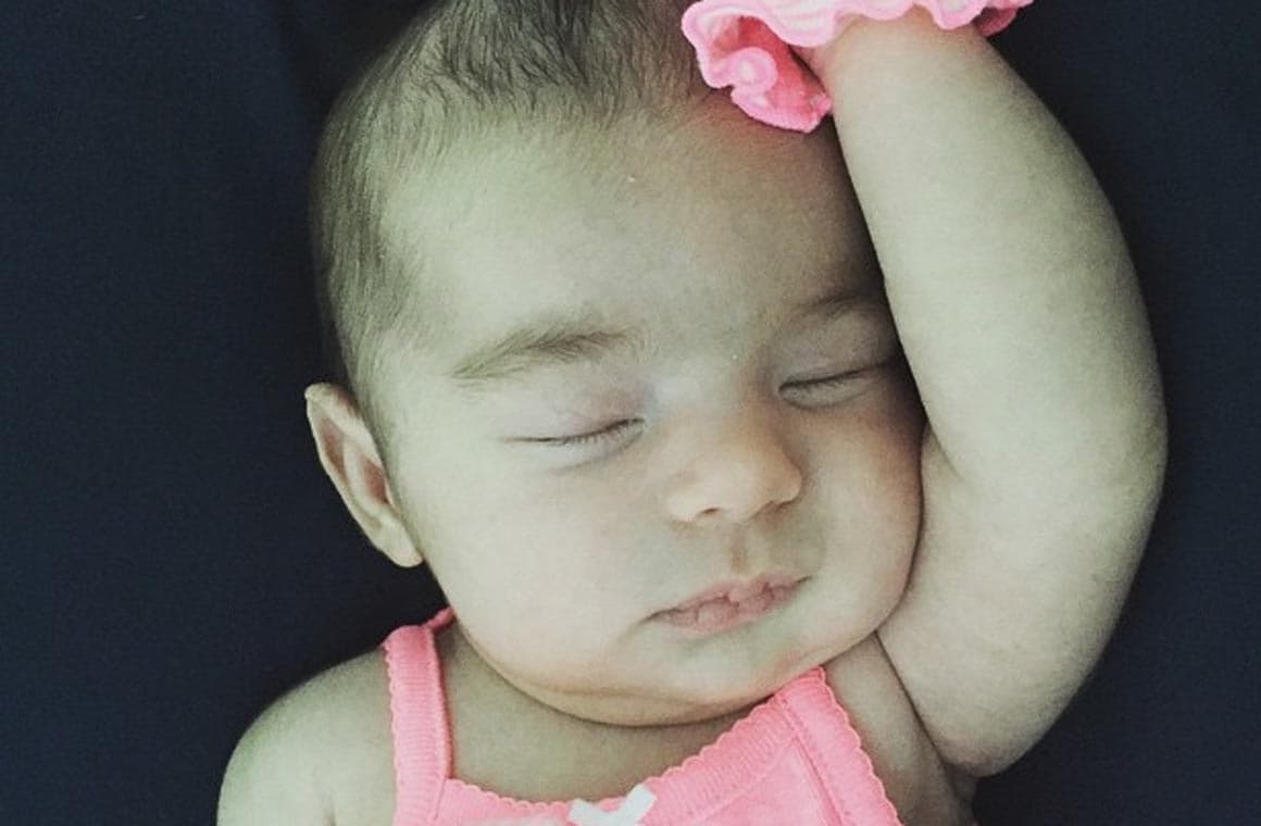 La pequeña Michelle nació el 29 de mayo de 2015. Es la primera hija de Cristy Bernal, mientras que para Tacher es la más pequeña de sus cuatro hijos.