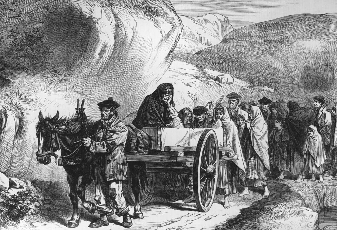 Inclusive había cementerios que tenían varios encargados de rondar las tumbas día y noche después de entierros, para estar al pendiente de alguna campana.