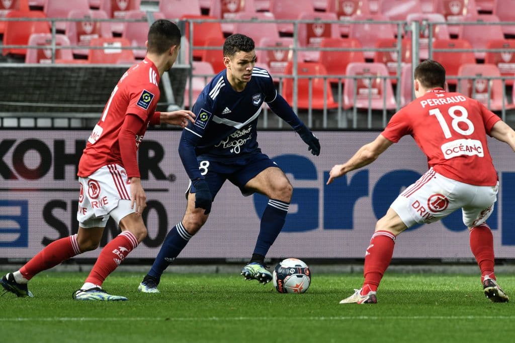 La jornada 24 del futbol francés cerró con 7 victorias, Stade Brestois 29 venció 2-1 a Bordeaux, Montpellier se impuso en casa 4-2 al Dijon, Nimes Olympique perdió en su estadio 3-4 frente al Mónaco, Nice goleó 3-0 a Angers, Sain Etienne se impuso por la mínima a Metz, Nantes cayó en casa frente al líder Lille 0-2 y el PSG salió victorioso en su visita al Olympique de Marseille.