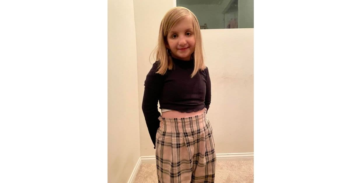 la niña del karaoke