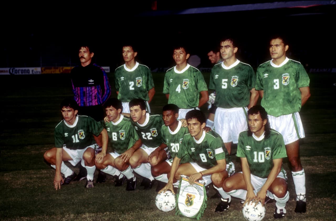 Además, Bolivia, consiguió un subcampeonato de Copa América en 1997 y conquistó en 1986 el campeonato sudamericano sub 17.