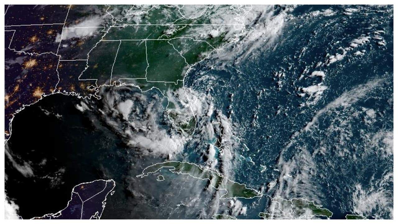 Sistema de mal tiempo al este de Florida podría convertirse en el próximo ciclón de la temporada