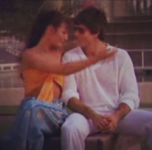 Su belleza la llevó a tener noviazgos con importantes estrellas del cine, la televisión y la música, como con el actor mexicano Jorge Rivero.