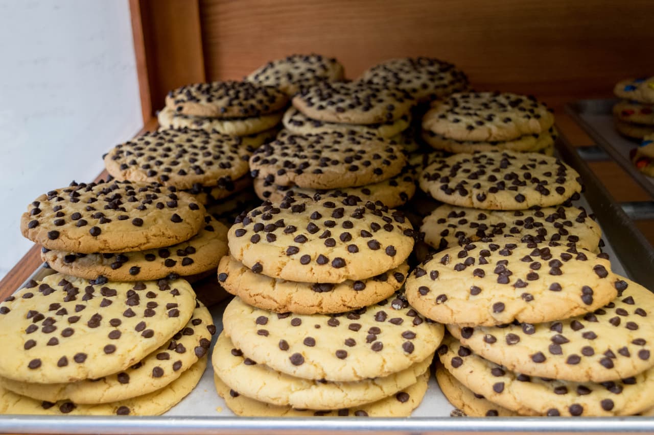 Vecinos de Pilsen han notado como el barrio, en su mayoría hispano, poco a poco se va transformando con la llegada de otros grupos étnicos.