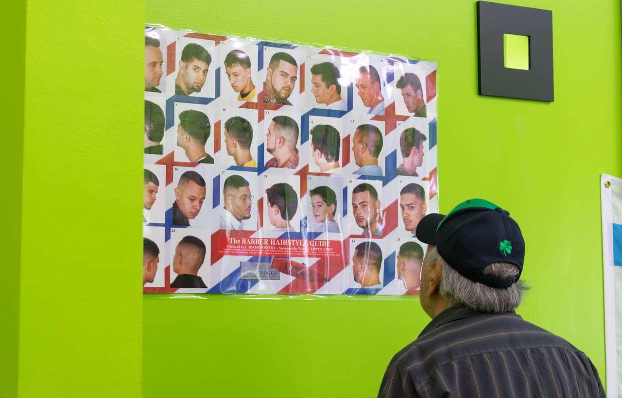 Vecinos de Pilsen han notado como el barrio, en su mayoría hispano, poco a poco se va transformando con la llegada de otros grupos étnicos.