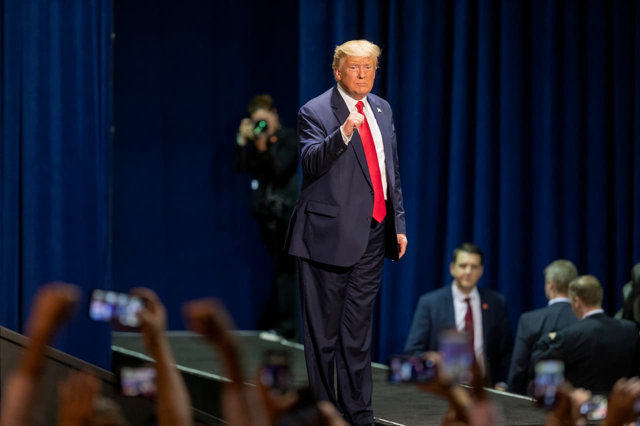 Y el presidente Donald Trump hizo una visita a Bakersfield, en la que se reunió con granjeros locales en febrero de 2020.