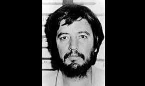 En 1993, cuando 'El Chapo' fue capturado en Guatemala, encontraron y aseguraron una pistola que pertenecía a Amado Carrillo Fuentes.