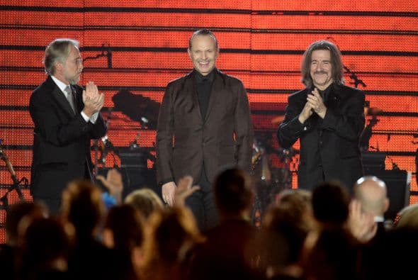 Miguel Bosé la Persona del Año en Latin GRAMMY 2013 fue homenajeado por los grandes de la música. Santiago Cruz, Alex Cuba, Gianmarco, Natalia Lafourcade, Pablo Alborán, Juan Campodónico, Jesse & Joy, Juanes, Illya Kuryaki, Ricky Martin, Laura Pausini, Draco Rosa, Alejandro Sanz, Ximena Sariñana, Julieta Venegas y Carlos Vives, honraron a Bosé.