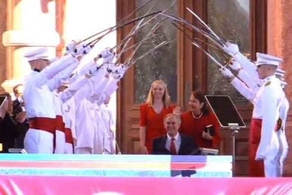 Greg Abbott toma posesión como Gobernador de Texas