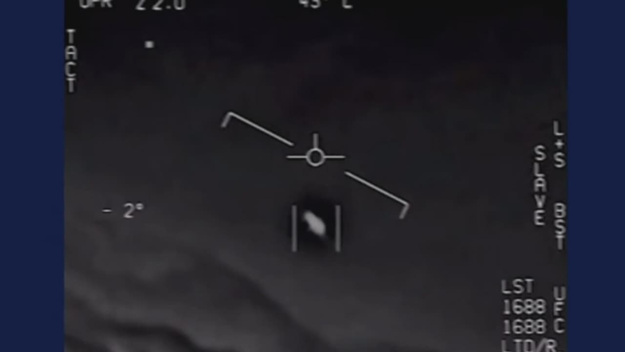 El Pentágono crea una unidad para investigar "fenómenos aéreos no explicados" (los antiguos 'ovnis')