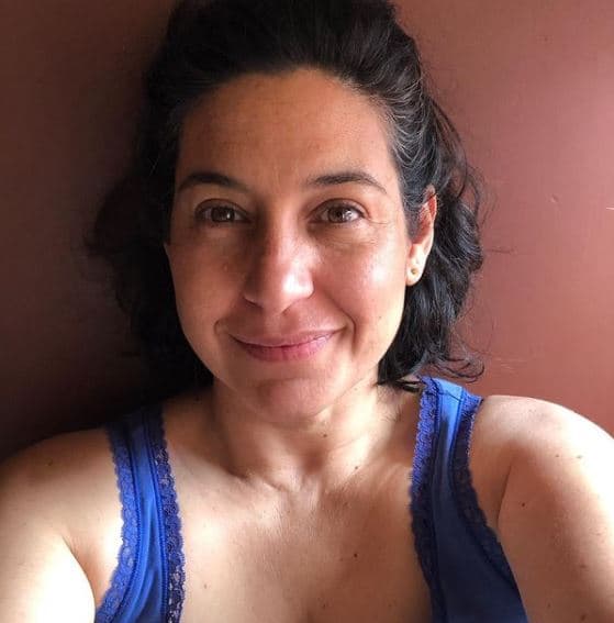 A lo largo de toda su carrera, 
<b>Tiaré Scanda</b> ha optado por looks al natural, por lo que no es una sorpresa que también haya abrazado sus canas con orgullo.