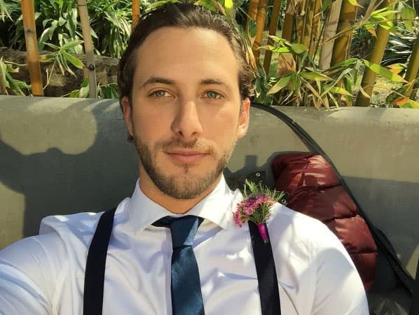 También ha sido modelo de ropa interior de una reconocida marca, en donde Justin Bieber también ha modelado.