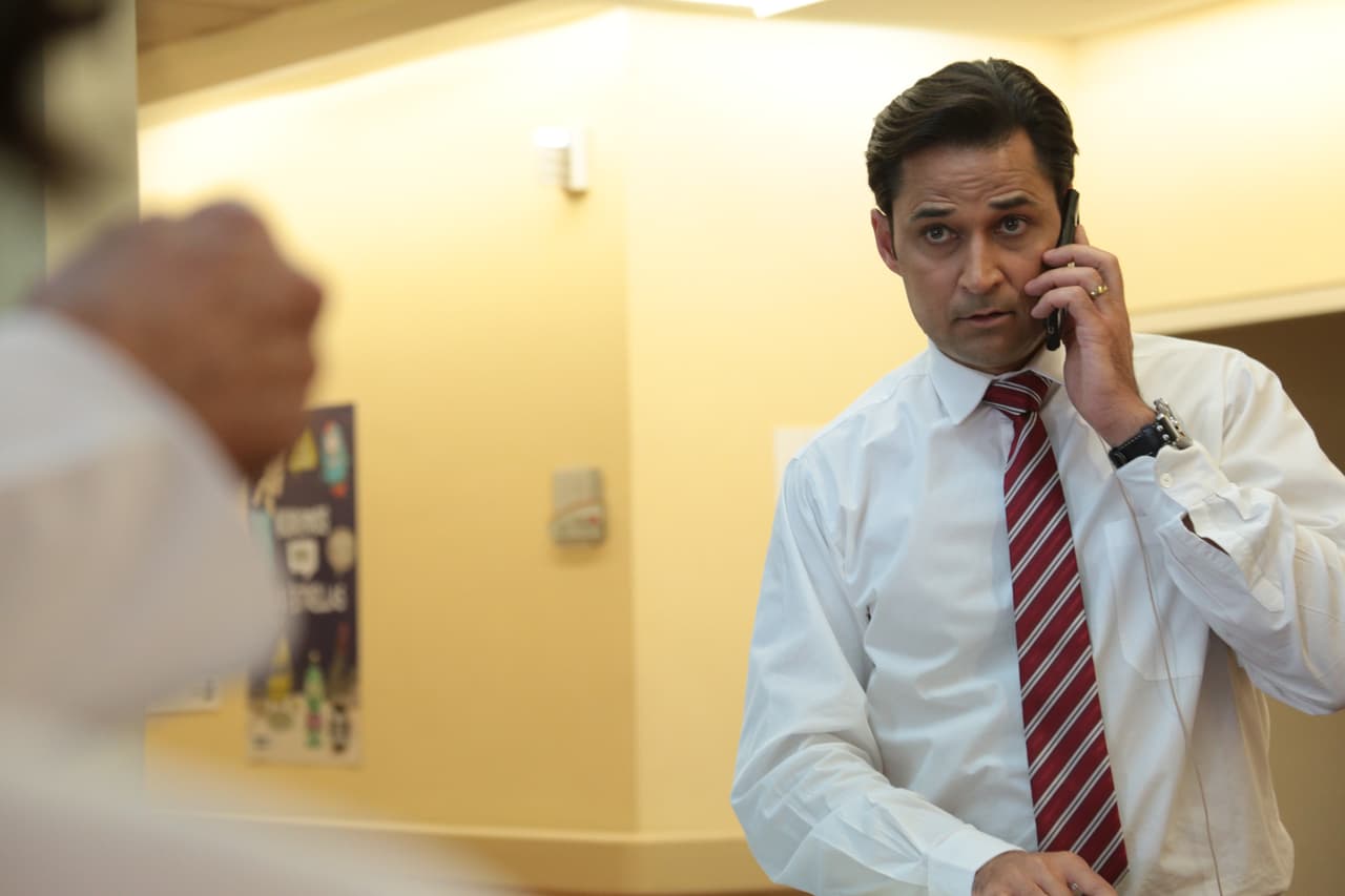 <b>El villano de la serie es interpretado por Jean-Paul Leroux</b>. Su personaje, el 'Dr. David Ureña', un médico pediatra que cuida más las finanzas del centro médico que de la salud de sus pacientes.