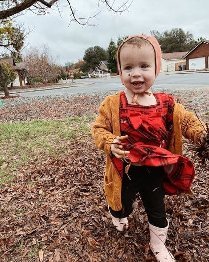 Miembros de una Iglesia en California rezan para que resucite una niña fallecida hace varios días