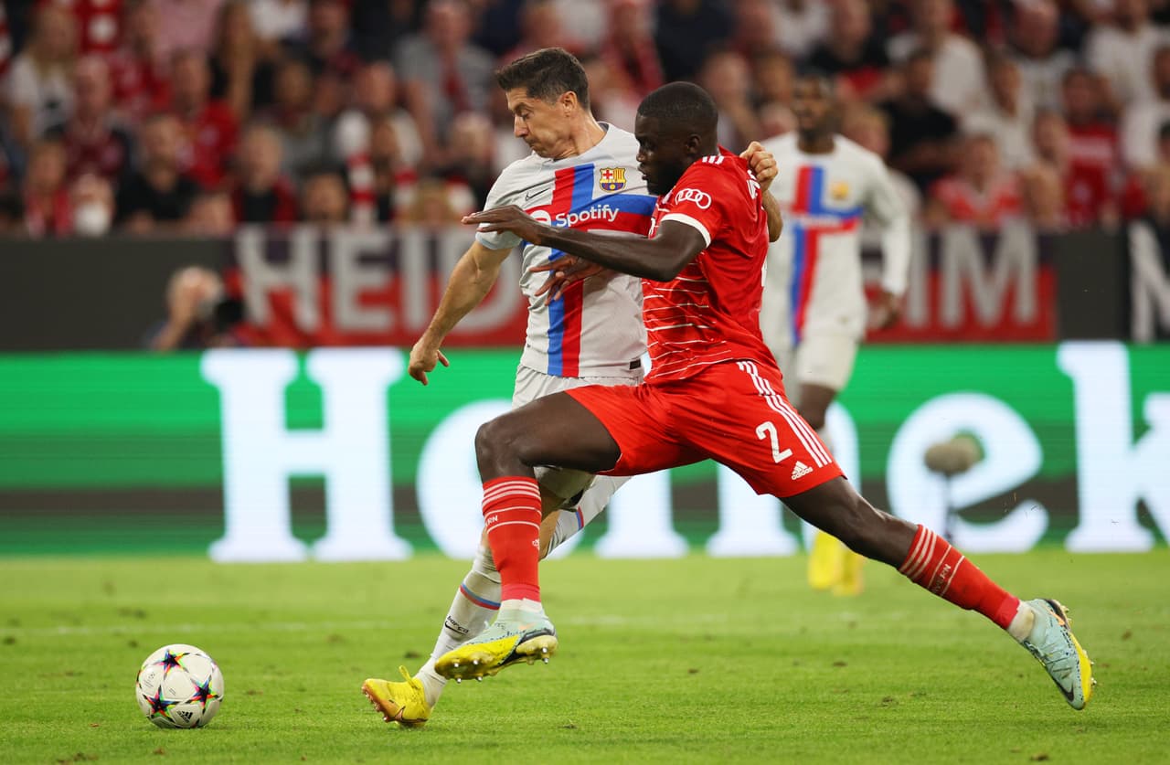 Bayern venció al Barcelona con los goles de Lucas Hernández y Leroy Sané, en el regreso de Robert Lewandowski a la Allianz Arena.