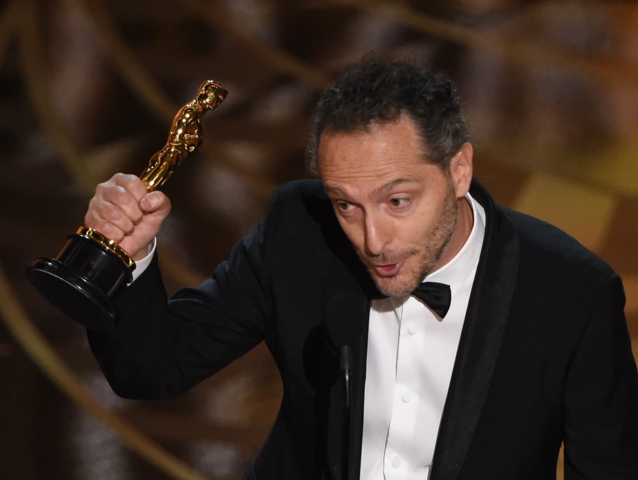 El mexicano Lubezki hace historia al ganar tres premios Óscar 
