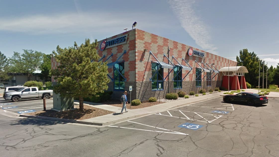 <b>Reno</b>
<br>6155 Neil Road
<br>Reno, NV 89511