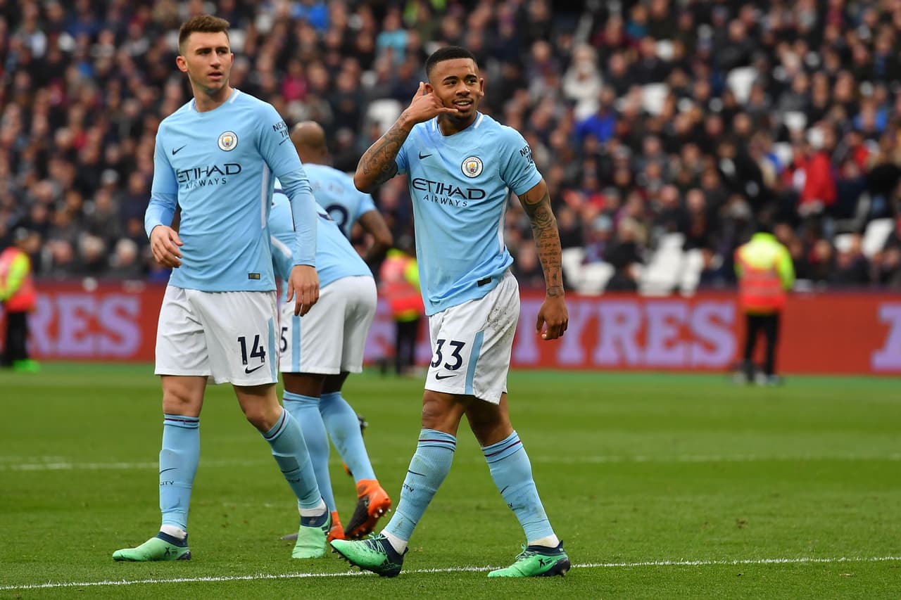 Sterling volvió a servir de asistidor y el sudamericano puso el 3-1 definiendo en el área sin marca.