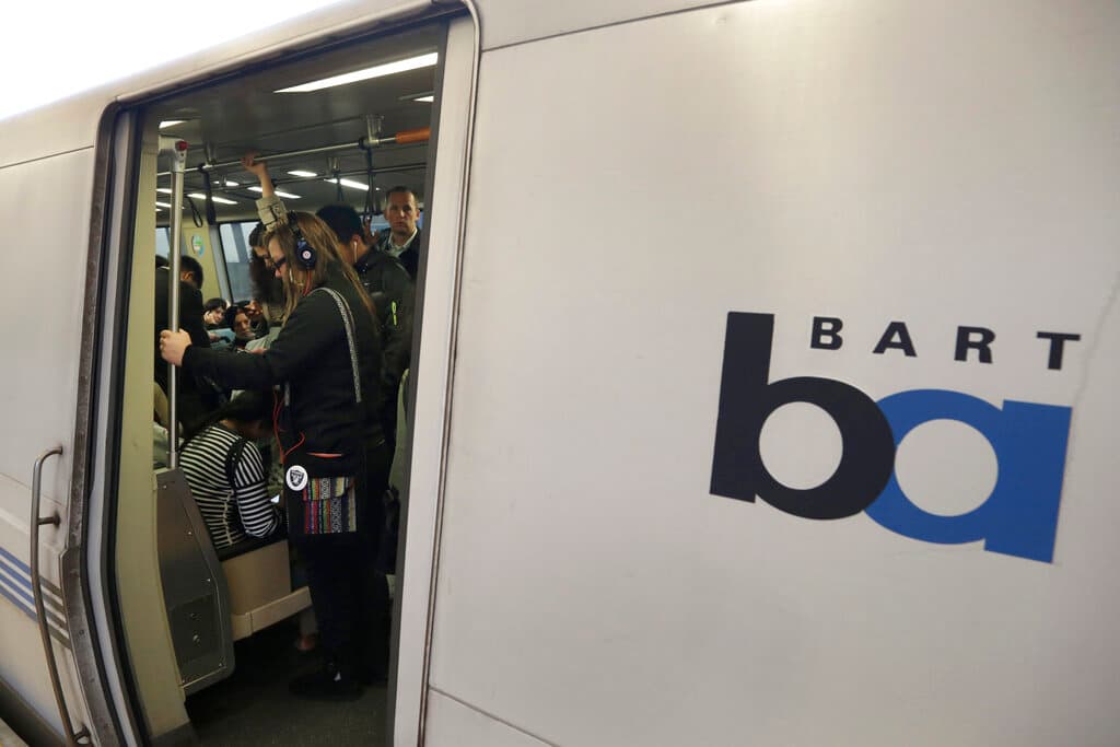 BART registra 260 arrestos al mes esta primavera