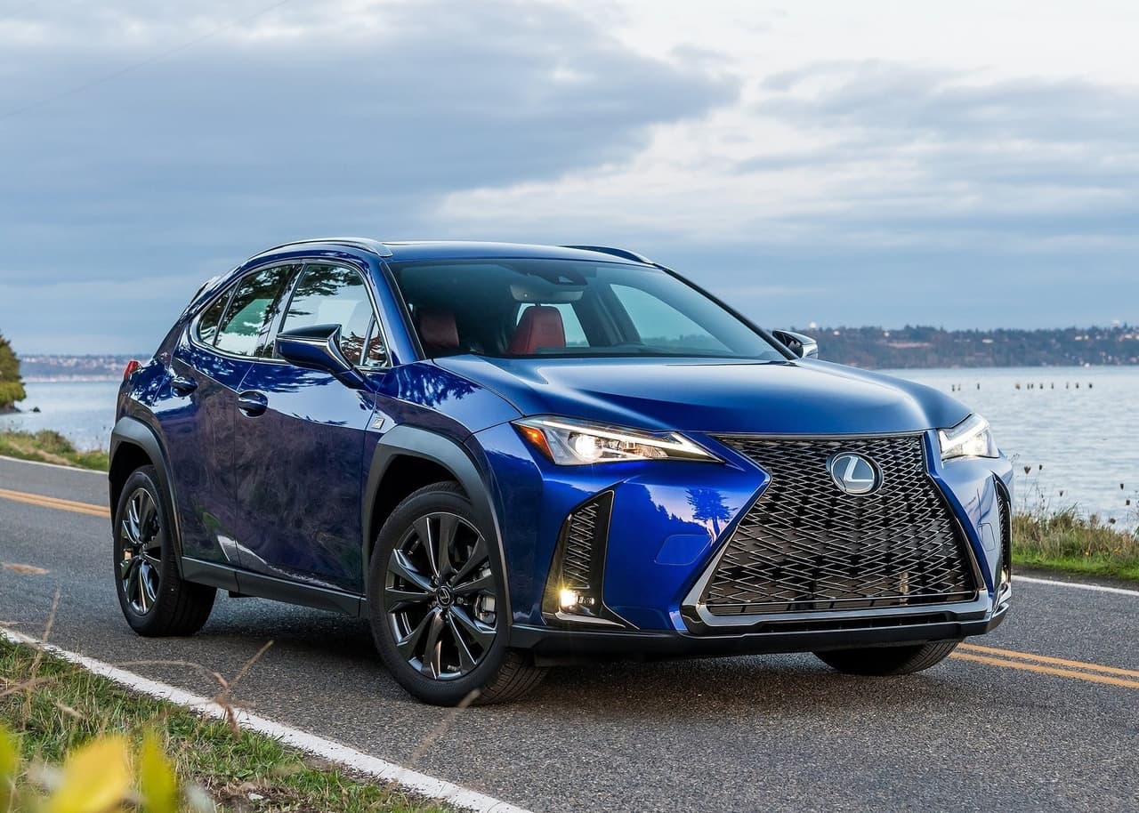 <h3 class="cms-H3-H3"><b>20. Lexus UX 250h</b></h3>
<br>
<ul>
 <li><b>Tiempo promedio que le toma en venderse:</b> 28.2 días</li>
 <li><b>Precio promedio:</b> 33,448 dólares</li>
</ul>