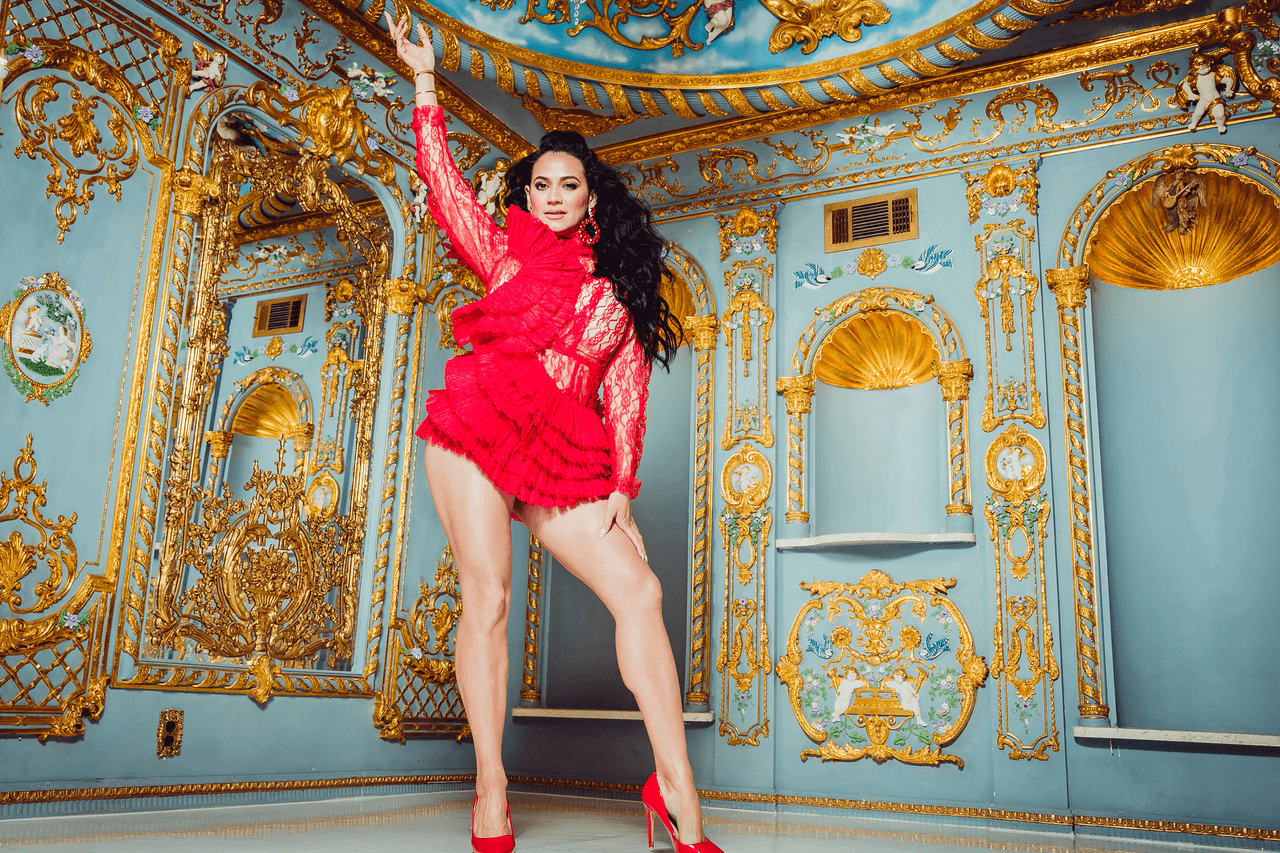 "Es la más sensual y lo más sexy que he hecho hasta el momento", dijo Carla al realizar la sesión de fotos.