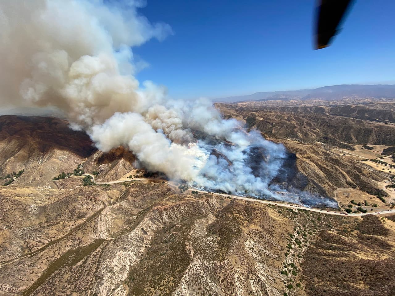 El incendio Texas destruyó unas 210 acres en la zona de la montaña del sur de California y fue uno de los primeros incidentes reportados durante el mes de agosto.
<br>