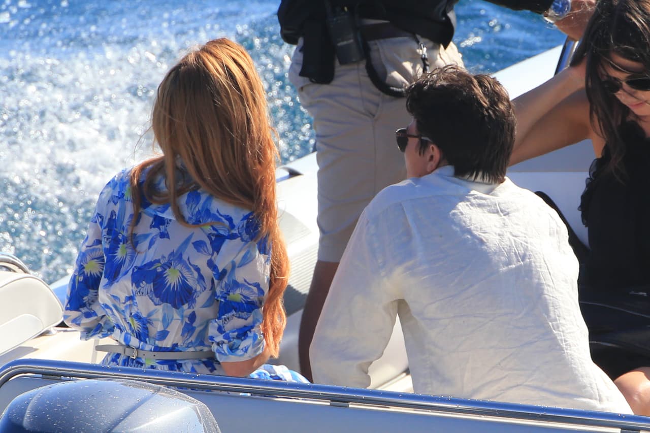 La parejita no se separó ni un momento.