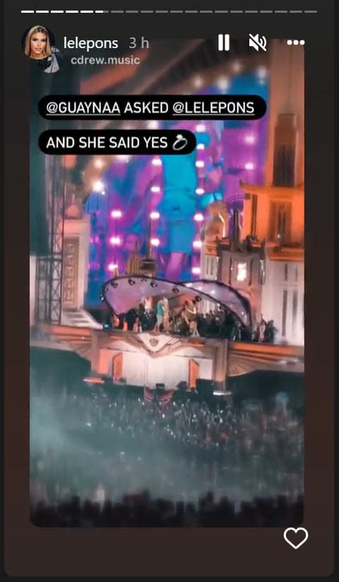 "Esta es mi hermosa novia. Lele, 
<b>¿Te casarías conmigo?</b>", le preguntó frente a miles de personas. 
<br>