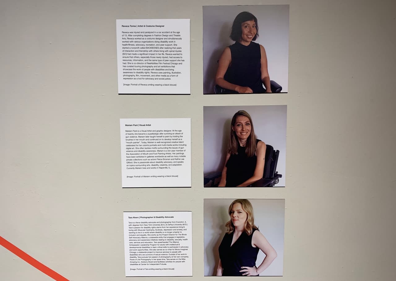 Este proyecto es una colaboración entre Reveca Torres, Mariam Paré y Tara Ahern, tres artistas con discapacidades de Chicago.