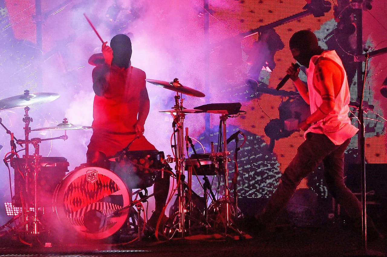 Twenty One Pilots tamibién nominados a mejor grabación del año por 'Stressed Out'.