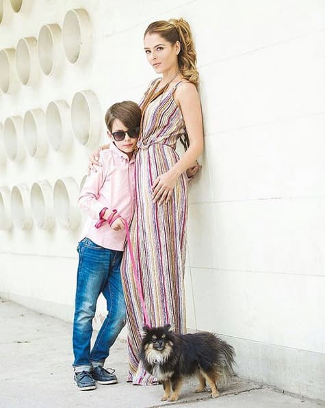 Hace 7 años dio a luz al pequeño y su esbelta figura quedó intacta,