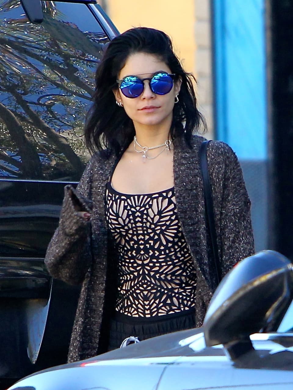 Los lisos son un básico, pero los estampados vienen con todo esta temporada.