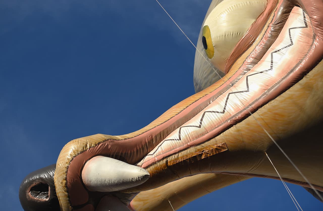 Al sumamente resguardado desfile acudieron cientos de personas y personalidades como Mariah Carey, Jordin Sparks y Shawn Mendes.