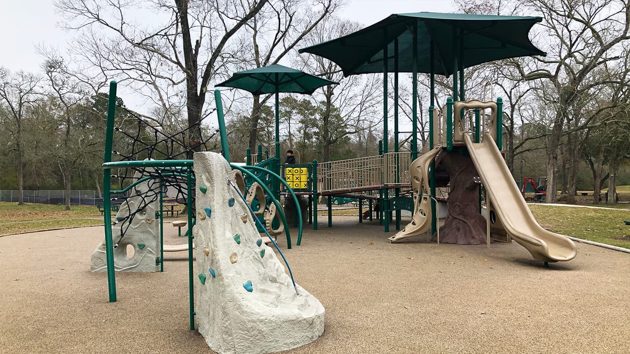 El Bay Area ofrece un divertido parque para que los más pequeños disfruten jugando.