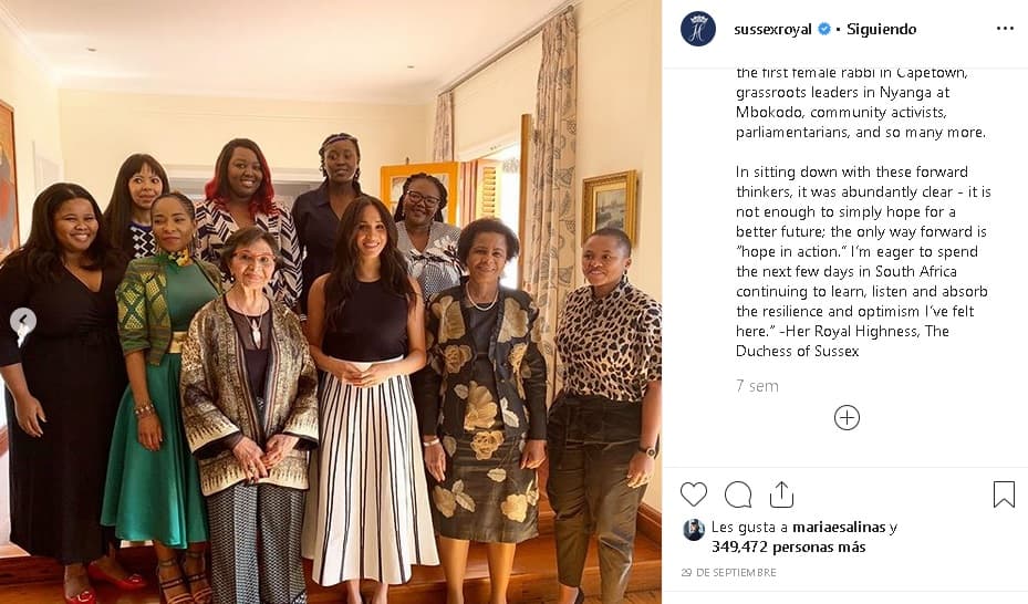 La duquesa provocó un
<b>aumento del 102% </b>en las búsquedas en la marca J Crew, después de que combinó una falda a rayas con un top negro durante un evento en Ciudad del Cabo.
<br>