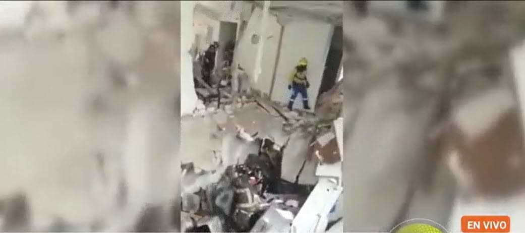 Visiblemente afectada al narrar cómo se enteró, la actriz de 
<b>La Desalmada</b> contó que fue a través de un amigo que supo de lo acontecido. 
<br>