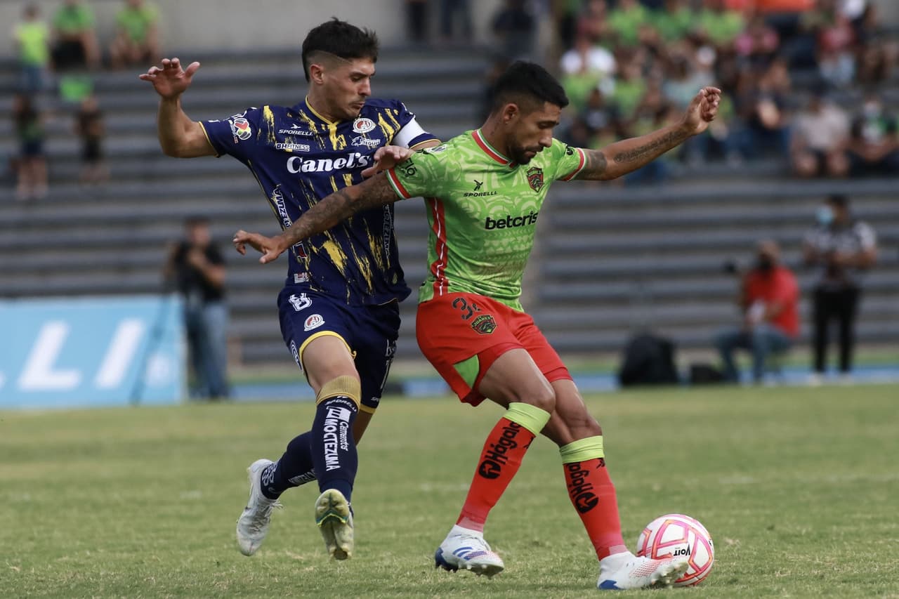 Un gol de Alan Medina al 57’ le permitió a FC Juárez rescatar el empate en casa ante el Atlético San Luis en duelo adelantado de la Jornada 16 del Apertura 2022. Previamente, Sabin Merino había adelantado a los visitantes por la vía de los 11 pasos al 22’.