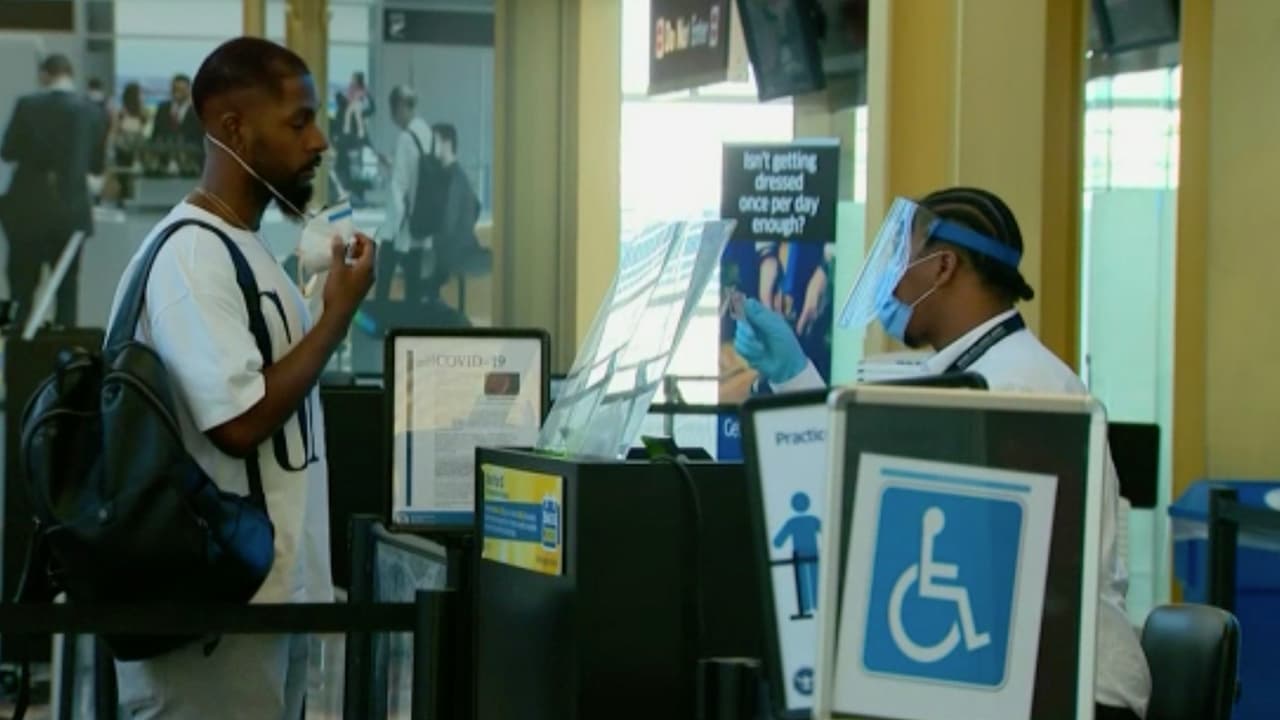 El tiempo de incubación es el mismo y es entre 24 a 48 horas como otros virus.