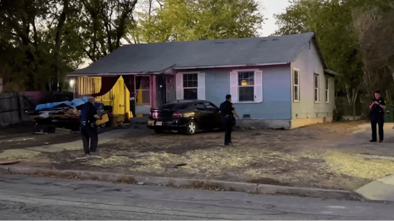 Madre e hijo están en críticas condiciones luego de recibir disparos en su casa