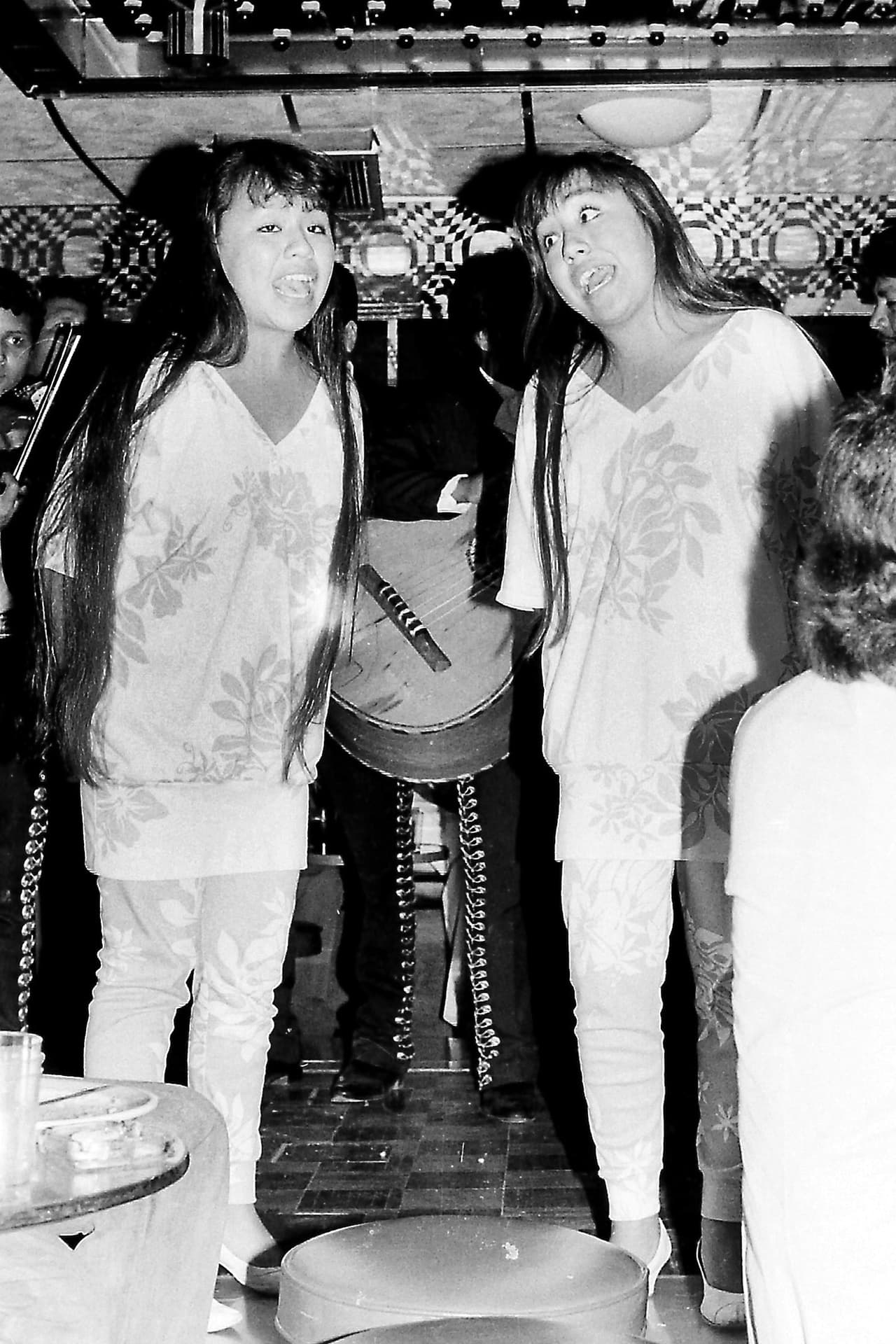 Rosaura Pérez interpretaba a la simpática Petaka, junto a su hermana Norma Rubí, que daba vida a Pituka. Después de Chiquilladas, Rosaura participó en algunos capítulos de la serie Mujer Casos de la Vida Real y abandonó su carrera artística.