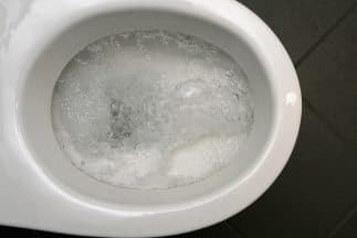 Una comunidad en Texas podría reciclar agua del inodoro para beber