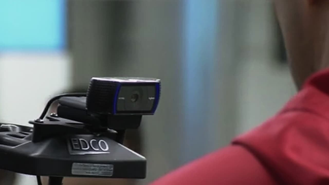 ICE invertirá millones en nueva tecnología para vigilar a inmigrantes en EEUU