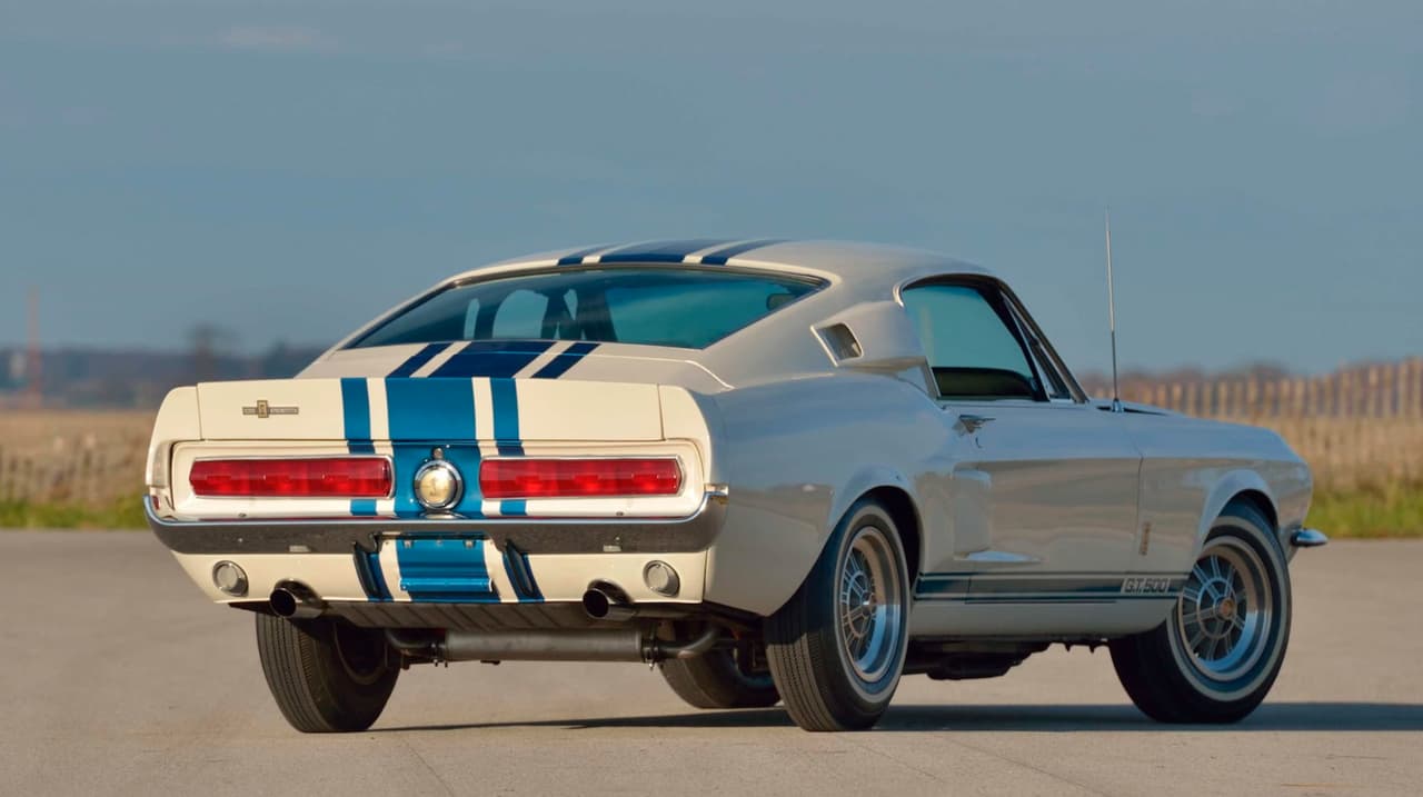 El Shelby GT500 Super Snake fue despachado de regreso a California para ser mostrado y probar si existía el interés necesario para producirlo en una edición limitada a 50 unidades. Las modificaciones sufridas por el auto era de tal magnitud que hubiese tenido que ser vendido
<b> al doble del precio</b> de un Shelby GT500 regular y la edición limitada nunca ocurrió, por lo que no se construiría otro Shelby GT500 Super Snake en 40 años, hasta que Ford volvió a usar el nombre en una edición especial de 605 caballos de fuerza del Shelby GT500 2007.